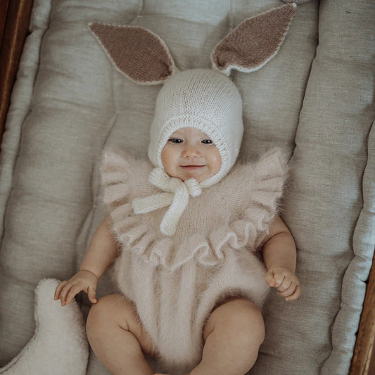 Hata Cniotáilte Cluas Coinín Geimhridh do Leanbh